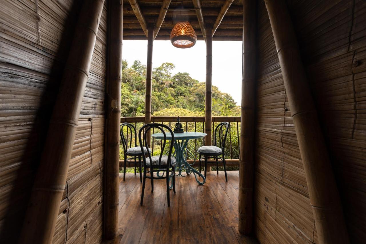 La Casa De Loto Retreat Guatapé Exteriör bild