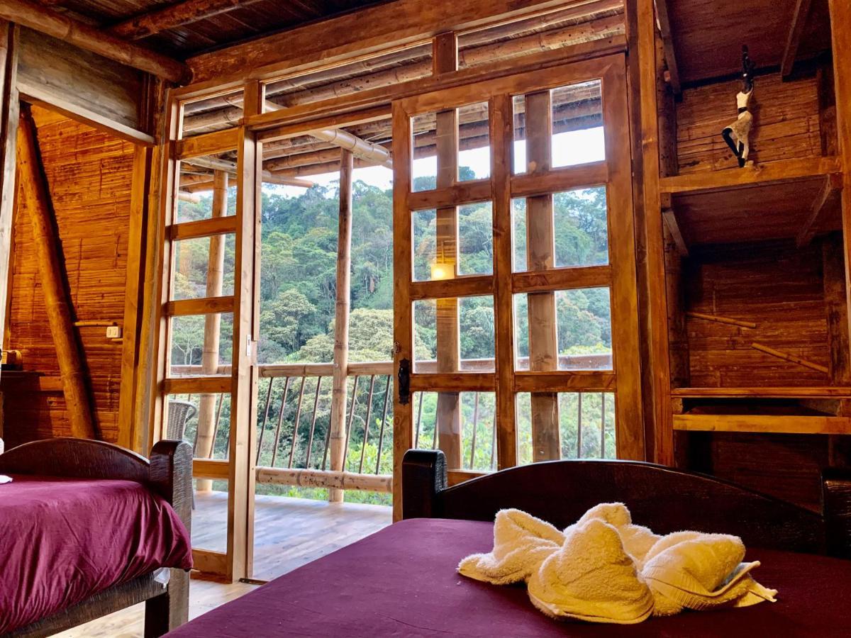La Casa De Loto Retreat Guatapé Exteriör bild
